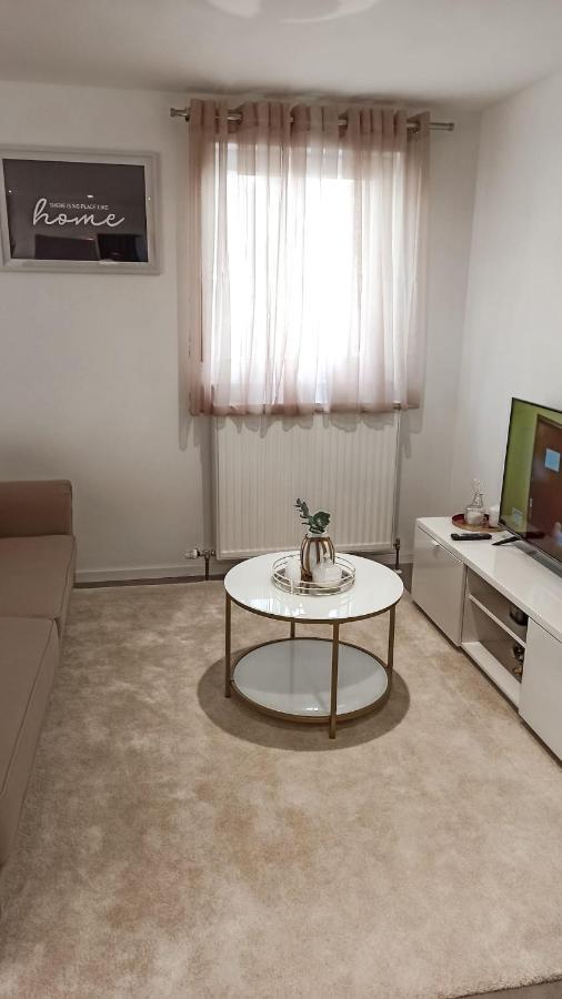 Schone 2 Zw In Sindelfingen - Maichingen *Daimler Apartment Екстериор снимка